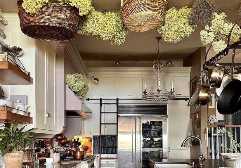 32 Country Kitchen Ideas to Create a Welcoming Cooking Space