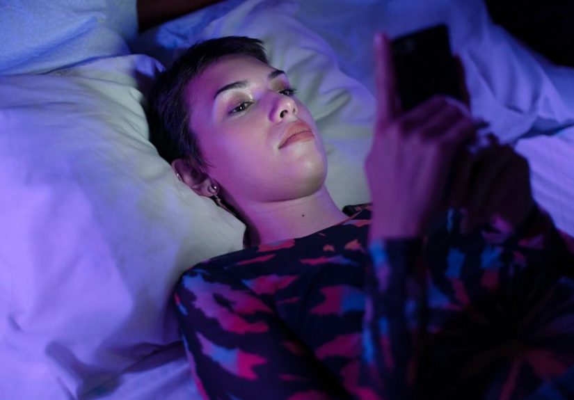 Can Blue Light Cause Headaches? How it Happens, Prevention
