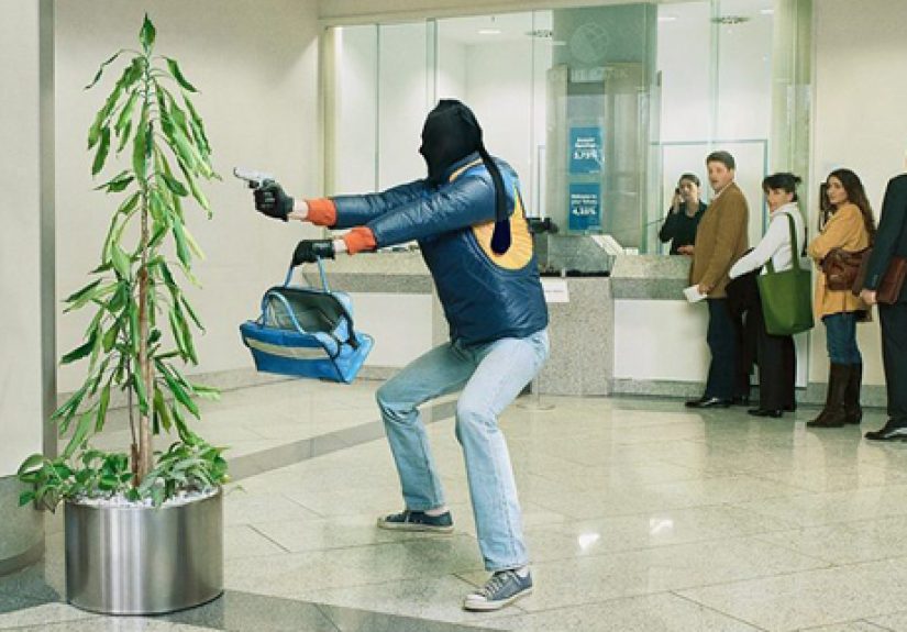 Top 10 Stupidest Thieves