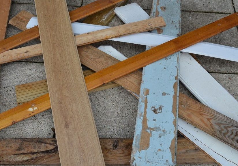 Wood Scraps Transformed Into Christmas Tree