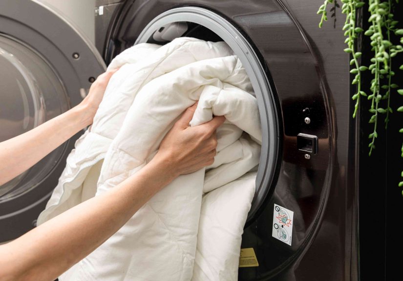 How to Wash a Comforter in 4 Steps