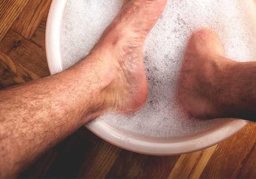 9 Ingrown Toenail Remedies: Natural, Medication, and More