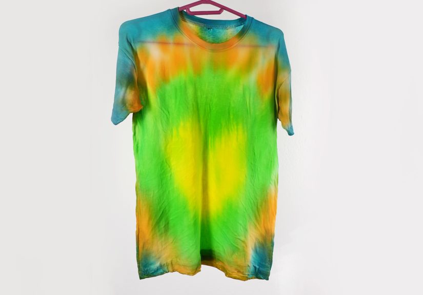 Easy Ways to Tie Dye a Heart
