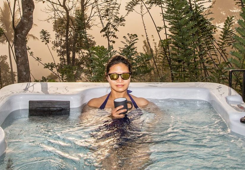 Hot Tub Benefits: 7 Health Benefits of Soaking in a Hot Tub