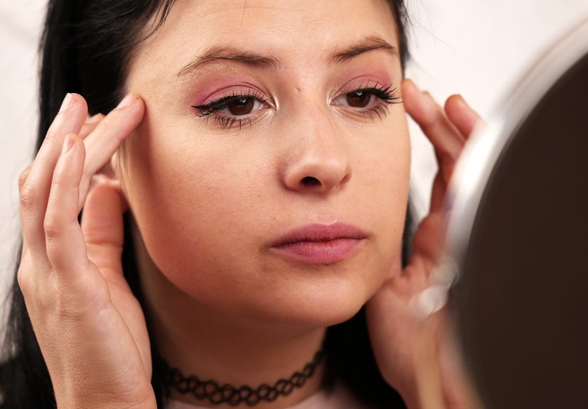 How to Apply Eye Makeup for Deep Set Eyes: 15 Steps
