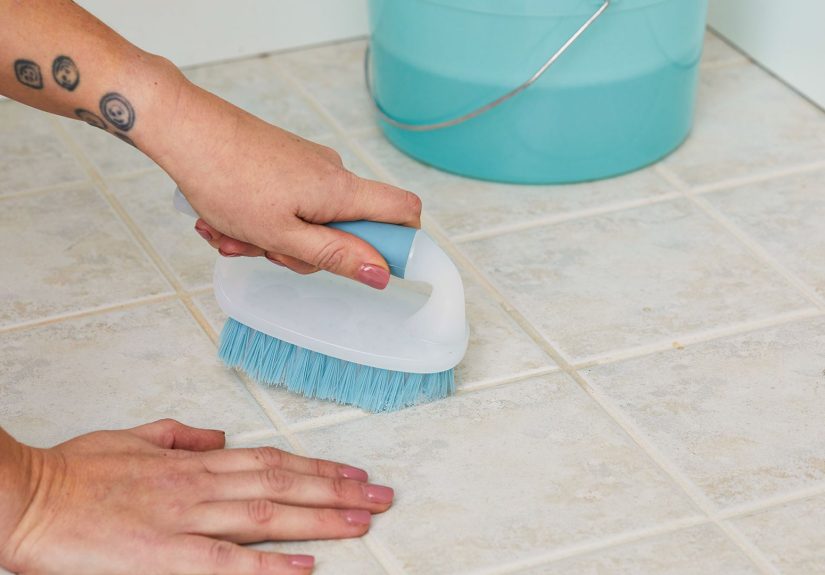 How to Get Rid of Mold in Bathroom Tiles and Walls