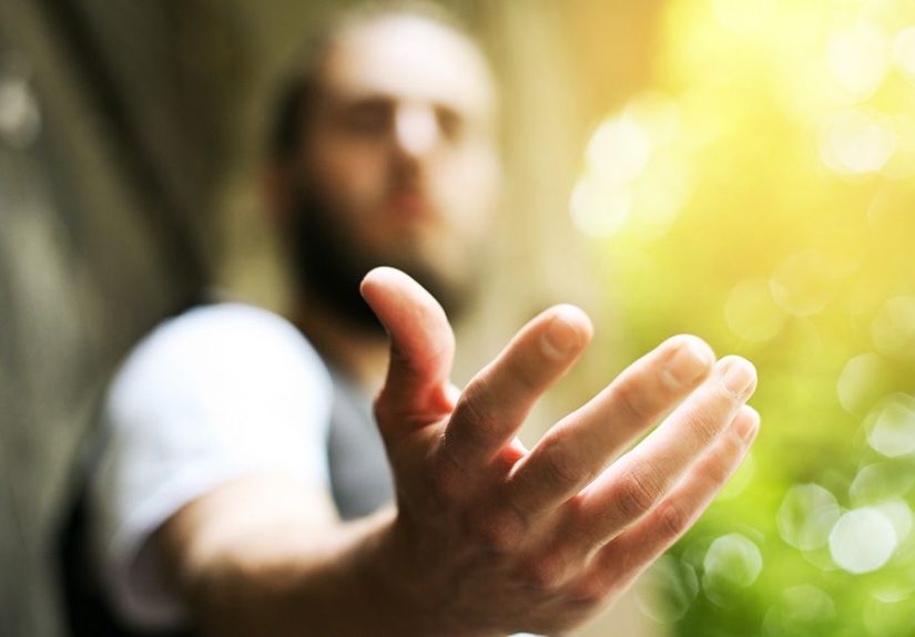 Tingling in Right Arm: Causes and Treatment