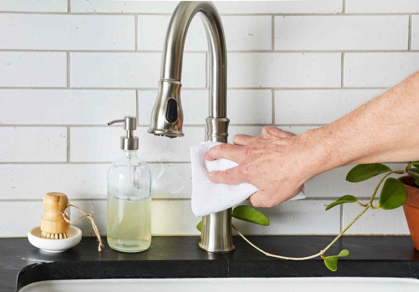 How to Get Rid of Stubborn Hard Water Stains: 5 Ways