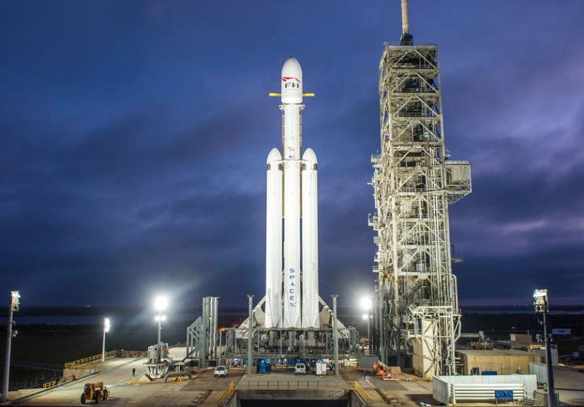 SpaceX Releases Images and Video of Falcon Heavy On the Pad