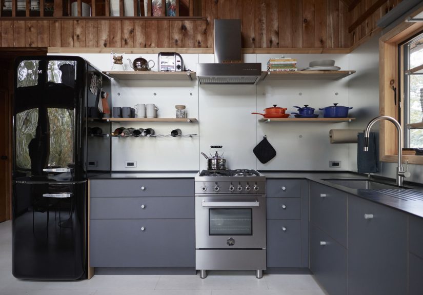 Steal This Look: A New Cabin Kitchen in the Hamptons