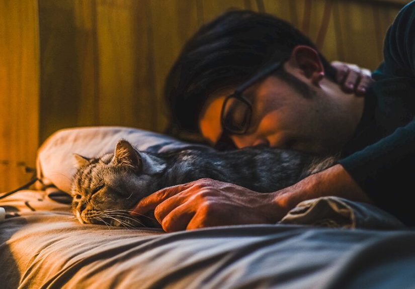 How to Cure Insomnia in 12 Minutes: 8 Tricks to Try Tonight