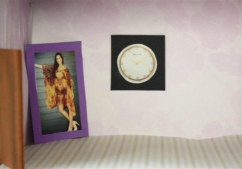 How to Make a Dollhouse from a Cardboard Box: 15 Steps