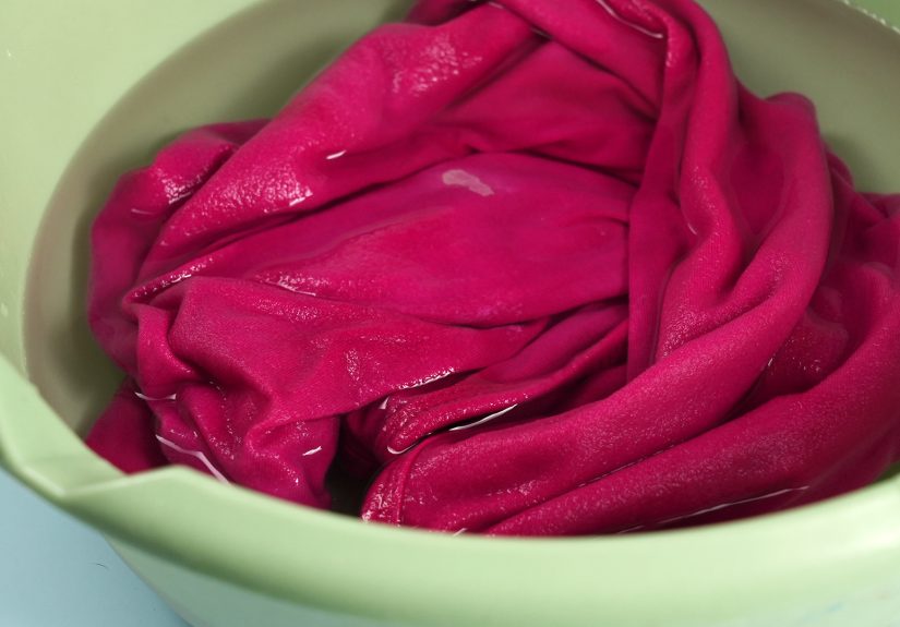 How to Stretch a Cotton T-Shirt: 7 Simple Methods