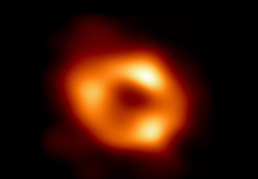 Supermassive Black Hole's Hidden X-Ray Chimney Discovered